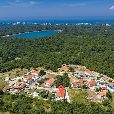 Jacky 2 Near Porec For 4 Persons With 32 M2 Private Pool - Pet Friendly *