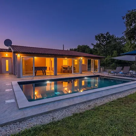 Villa Jacky 2 Near Porec For 4 Persons With 32 M2 Private Pool - Pet Friendly Nova Vas (Porec)
