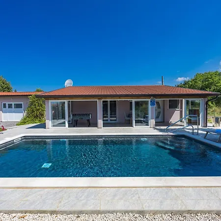 Willa Jacky 2 Near Porec For 4 Persons With 32 M2 Private Pool - Pet Friendly Nova Vas (Porec)
