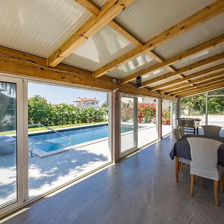 Villa Jacky 2 Near Porec For 4 Persons With 32 M2 Private Pool - Pet Friendly Nova Vas (Porec)