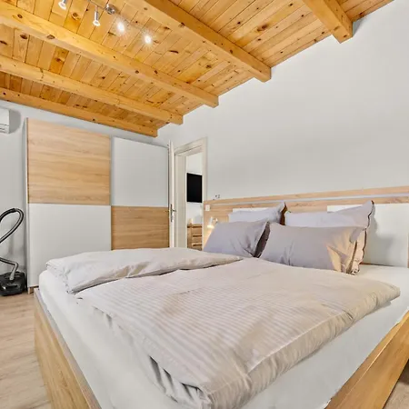 Jacky 2 Near Porec For 4 Persons With 32 M2 Private Pool - Pet Friendly Villa