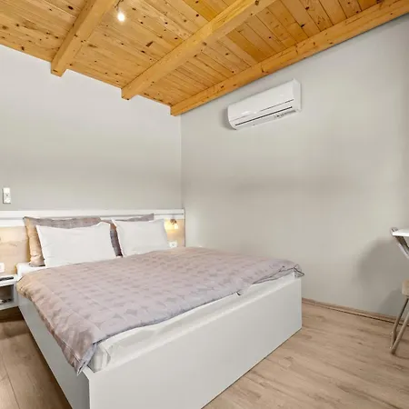 Willa Jacky 2 Near Porec For 4 Persons With 32 M2 Private Pool - Pet Friendly *